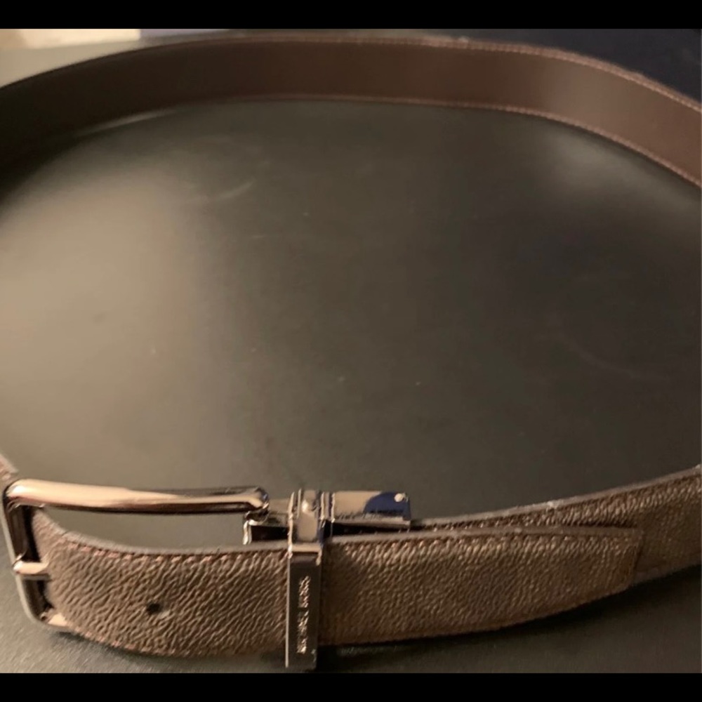 MichaelKors Mens belt for size 30-32